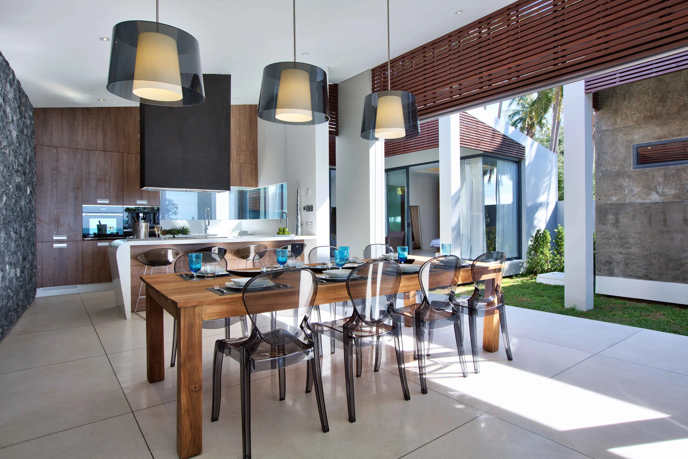 Mandalay Beach Villas — portfolio photography, dining and material detail